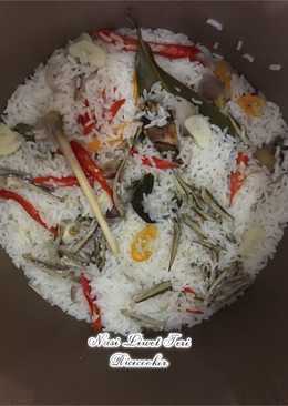 Nasi Liwet Teri Ricecooker