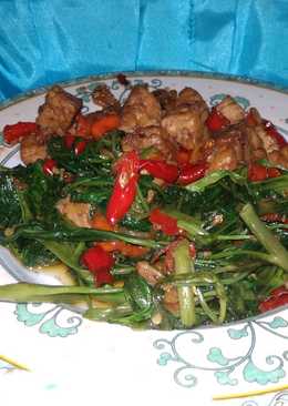 Tumis kangkung tempe