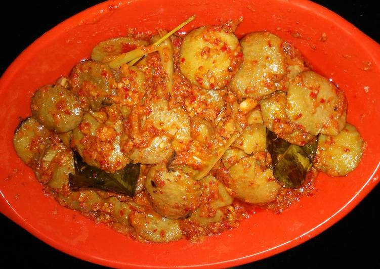 bahan dan cara membuat Jengkol Balado & tips agar tidak bau