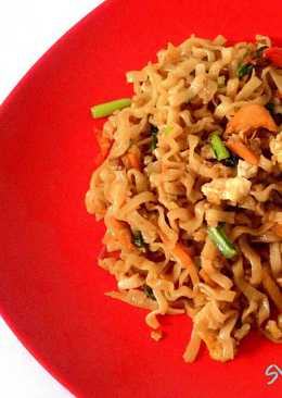 Mie goreng keriting pedas mudah