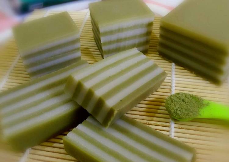 gambar untuk resep Lapis Beras Matcha