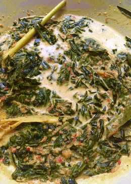 Daun Singkong kuah Santan