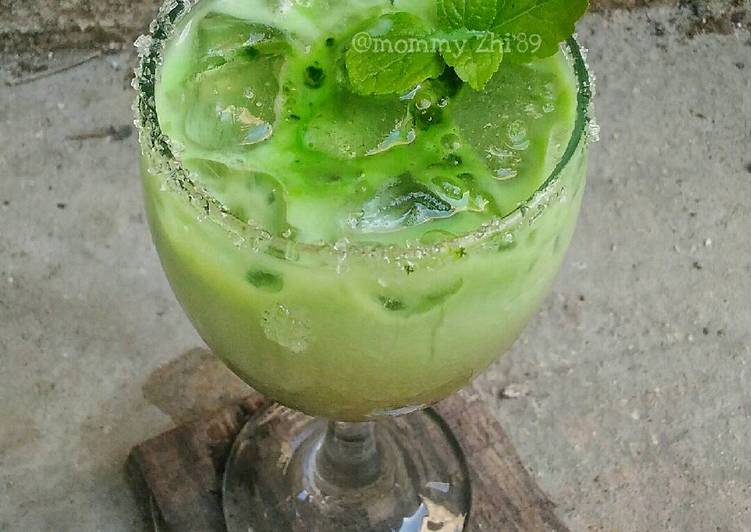 gambar untuk cara membuat Milkshake Green Tea (#recookMinumanDingin)