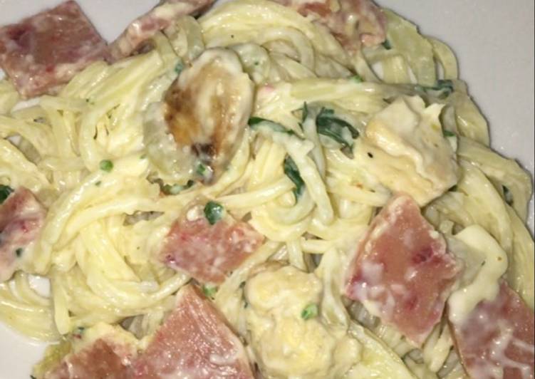 resep makanan Spaghetti Carbonara with chicken & smoked beef