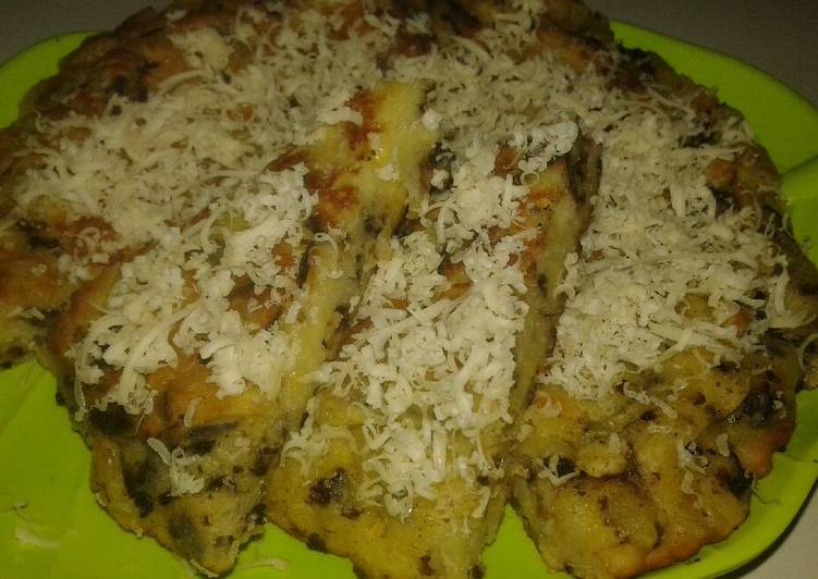 cara membuat Banana choclate Pizza/ Lempeng pisang banjar ala herlin widodo