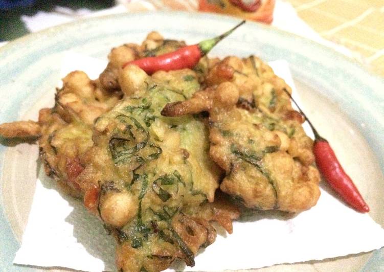 Bakwan goreng pilus foto resep utama