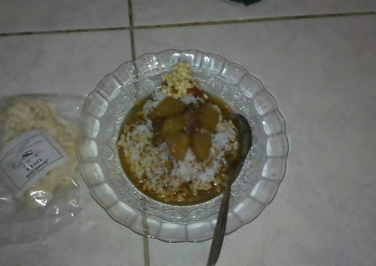 cara membuat Nasi Rawon sambel terasi