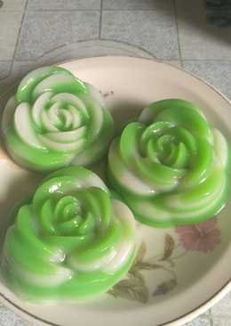 Kue lapis mawar tepung beras