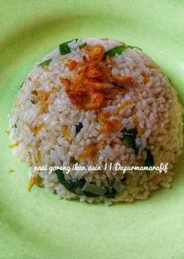Nasi goreng teri medan