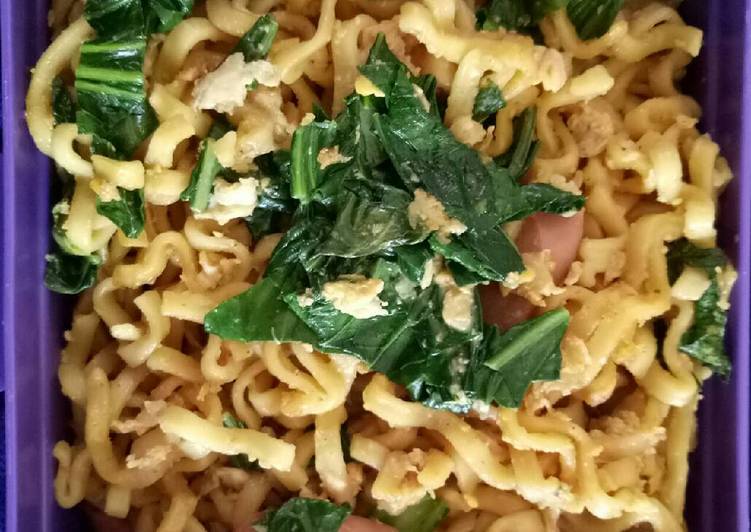 resep masakan Mie goreng sosis simpel (bukan mie instan)