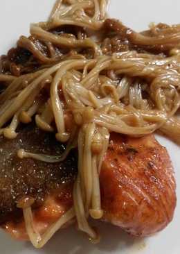 Salmon Enoki Tumis Butter