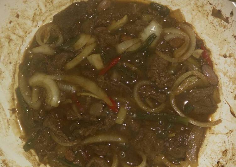  Resep Semur daging sapi bumbu simpel oleh mamigi Cookpad