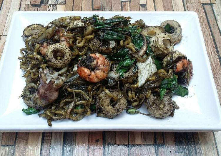 gambar untuk resep Mie goreng item