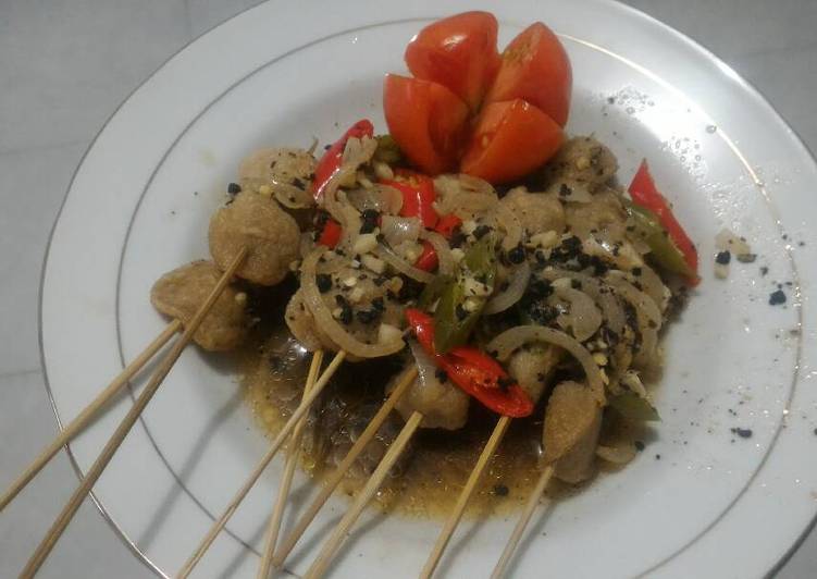 Resep Bakso Goreng Tusuk Siram Lada Hitam Kiriman dari Devi Ratna Sari