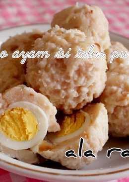 Baso ayam isi telur puyuh