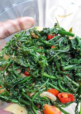 4. Tumis Sayur Pakis