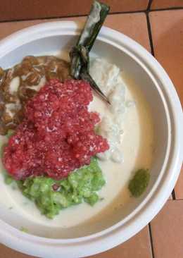 Bubur sumsum warna warni & sagu mutiara