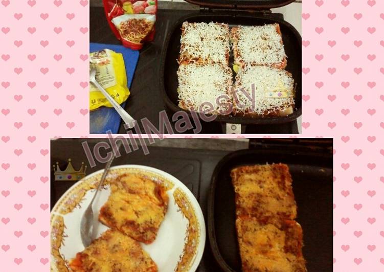 resep lengkap untuk Pizza roti tawar