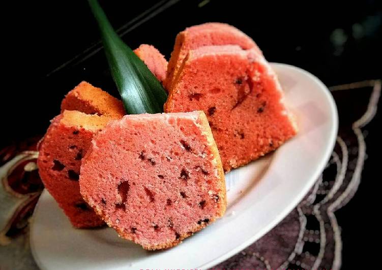 gambar untuk cara membuat Bolu Nutrijel Strawberry