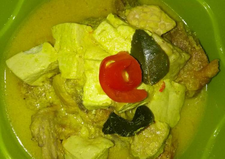 resep lengkap untuk Kari ayam tahu tempe