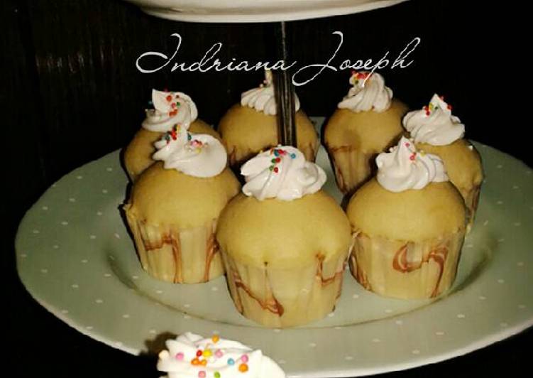 gambar untuk resep Mini vanilla cup cake