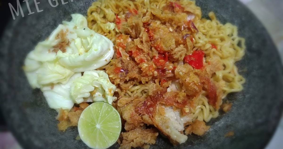 173 resep  indomie  goreng  geprek enak dan sederhana Cookpad