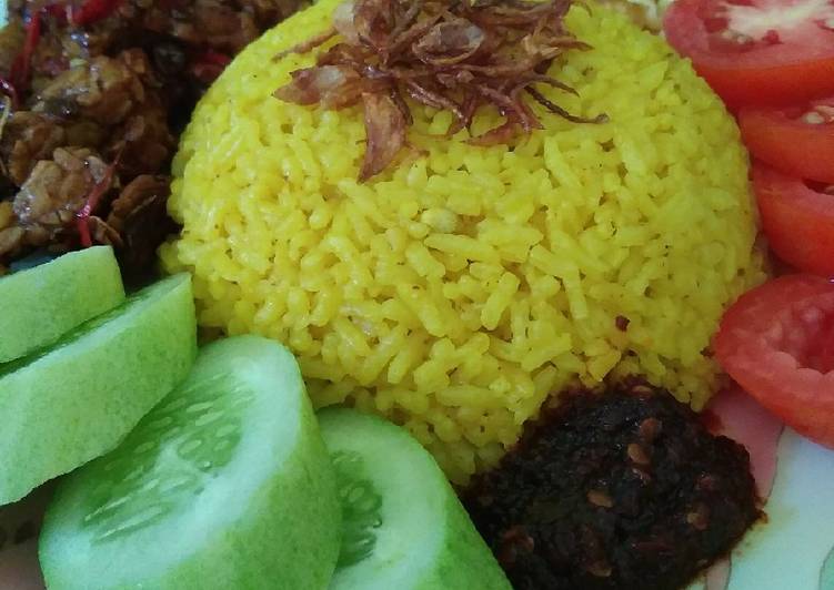  Resep  Nasi  Kuning Gurih Dan  Wangi