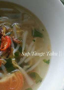 Sup tauge with tahu putih