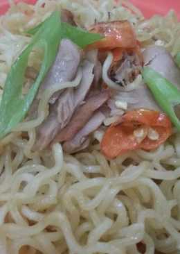 Tuna mie goreng