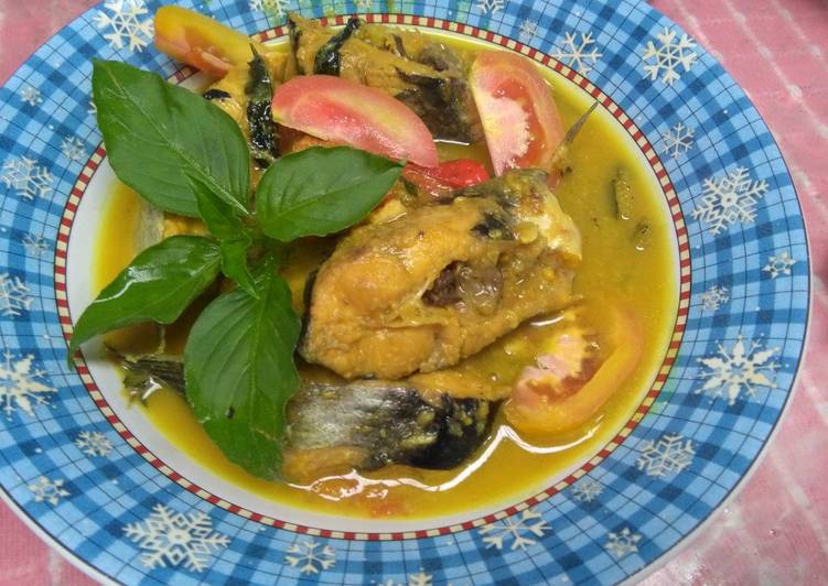 Resep Ikan Patin Bumbu Kuning (ala Nasi Padang) oleh ...