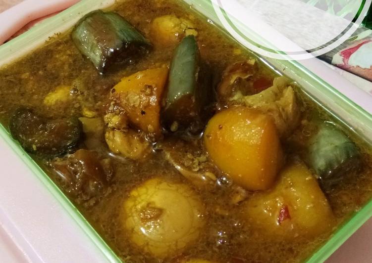 gambar untuk cara membuat Semur Kentang, Telur,  Terong (ktt)