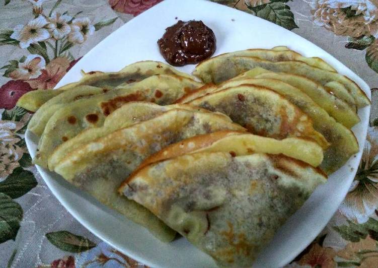 bahan dan cara membuat Crepes pancake ovomaltine