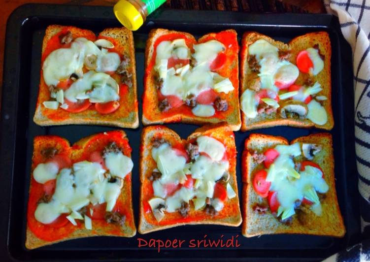 Resep Pizza roti gandum Oleh Dapoer sriwidi