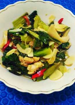 Oseng Sawi Hijau, Jamur Tiram Putih, dan Ayam