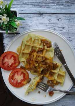 Waffle Kentang Saos Bolognese