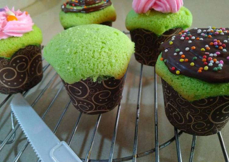 cara membuat Cup cake pandan panggang