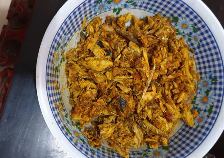  Resep Tongkol suwir bumbu kuning oleh Ebie Kitchen 