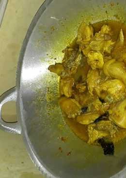 Ayam bumbu kuning