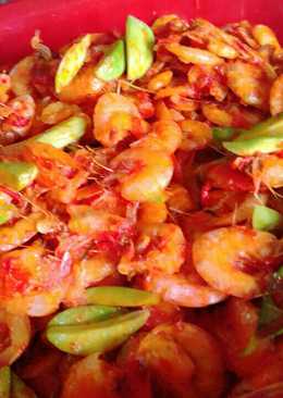 Udang balado campur pete