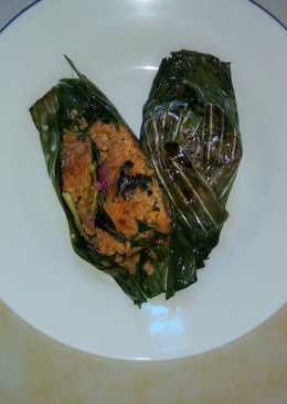 Pepes oncom daun kemangi