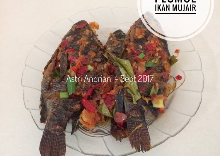 Resep Pesmol ikan mujair bumbu uleg mantap Oleh Astri Andriani