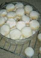 27. Putri Salju Lumer