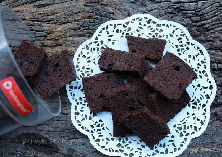 bahan dan cara membuat Cookies Brownies (penyelamatan brownies ??)