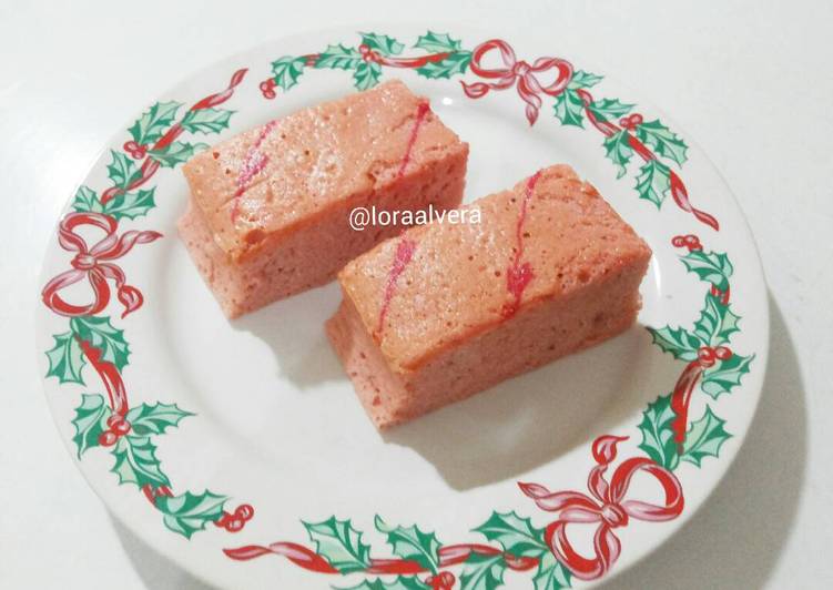 gambar untuk resep Fermented Cassava Strawberry Cheesecake/Bolu Tapai/Strawberry Cheesecake