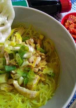 Soto Ayam Kuah Bening