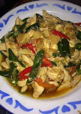 Tumis ayam suwir lombok ijo