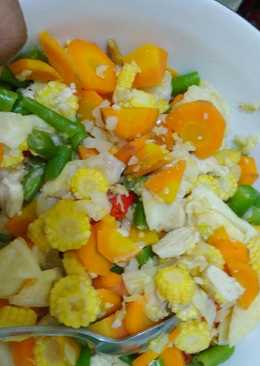 Sayur capcai dengan ayam cincang