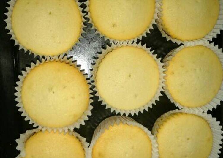 Resep Vanilla cup kek cream chees frosting