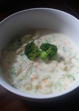 Makaroni cream soup