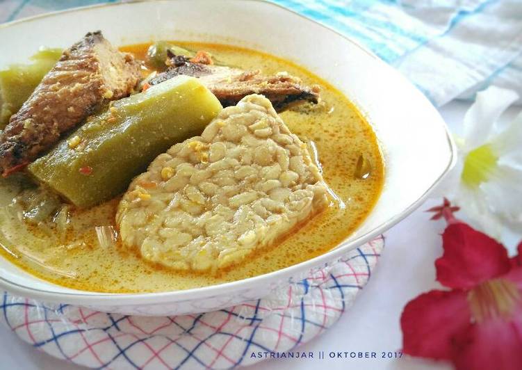 gambar untuk resep makanan Lodeh 3T Terong,Tongkol & Tempe (#Pr_olahanterong??)